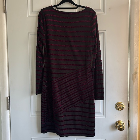 BCBG Maxazria Striped Dress, Size Medium - Picture 7 of 12